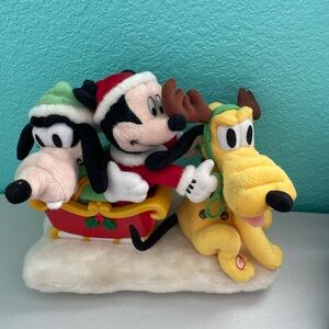 Big Gemmy Disney Animated Mickey Goofy Pluto Musical Christmas Sleigh 1990 Works